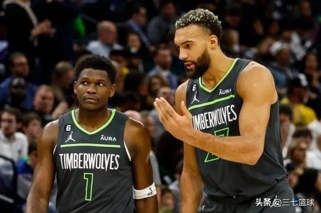 西部全明星后场首发,库里超新星