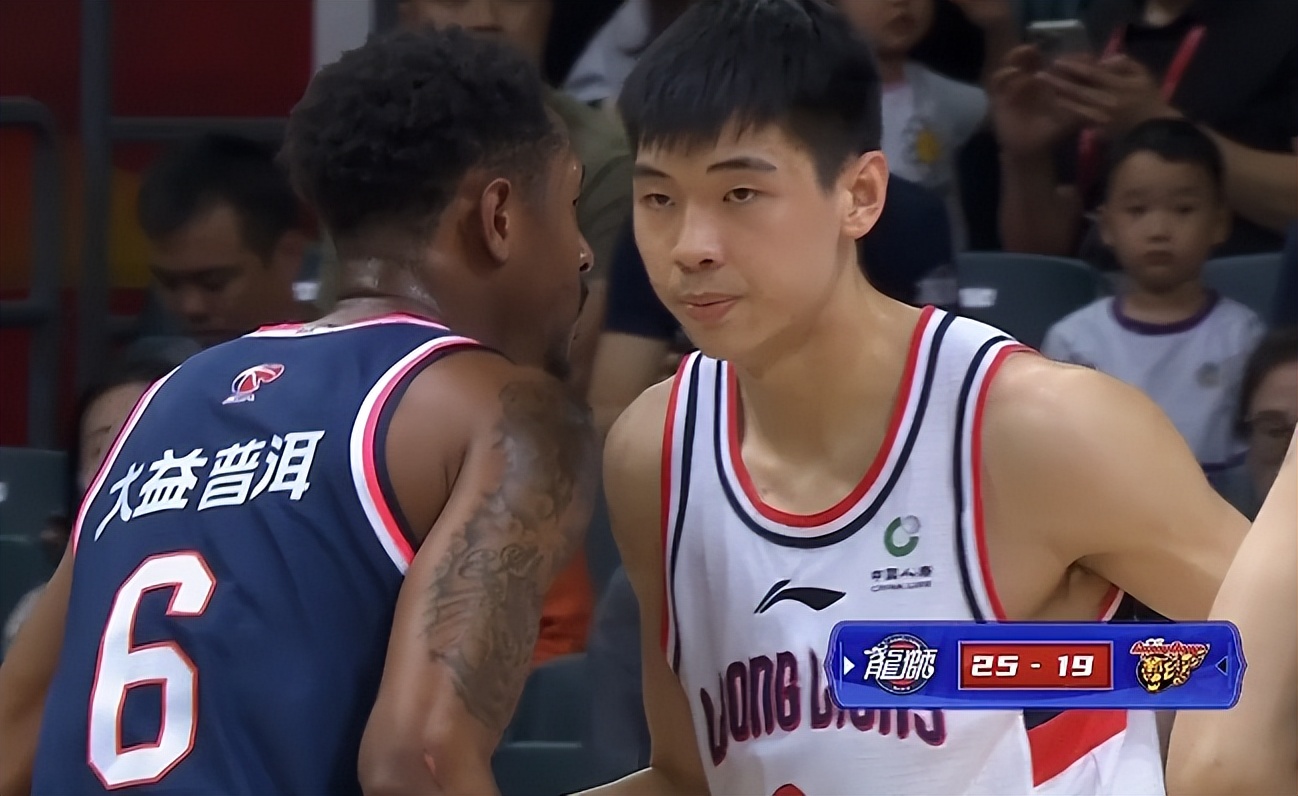 没了杜锋真不行！徐杰胡明轩合砍28+10，广东101-79轻取龙狮