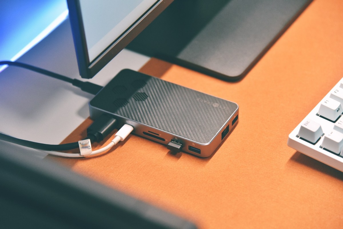 桌面扩展坞硬盘盒推荐,硬盘盒扩展坞一体