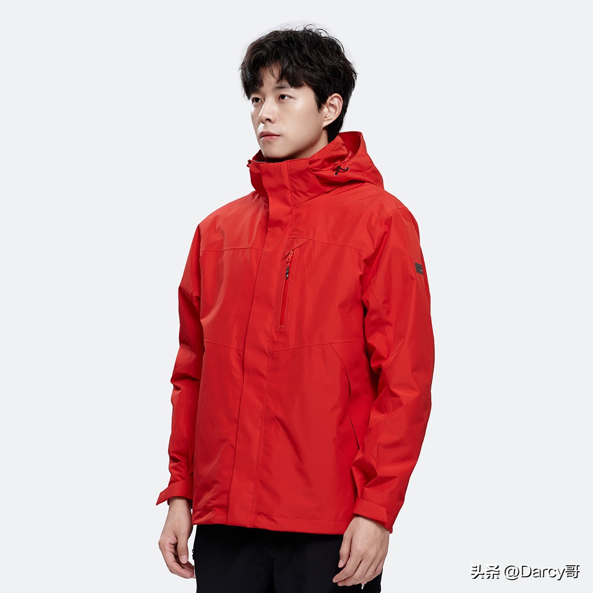 选冲锋衣还是选夹克,除了始祖鸟还有哪些冲锋衣可以买