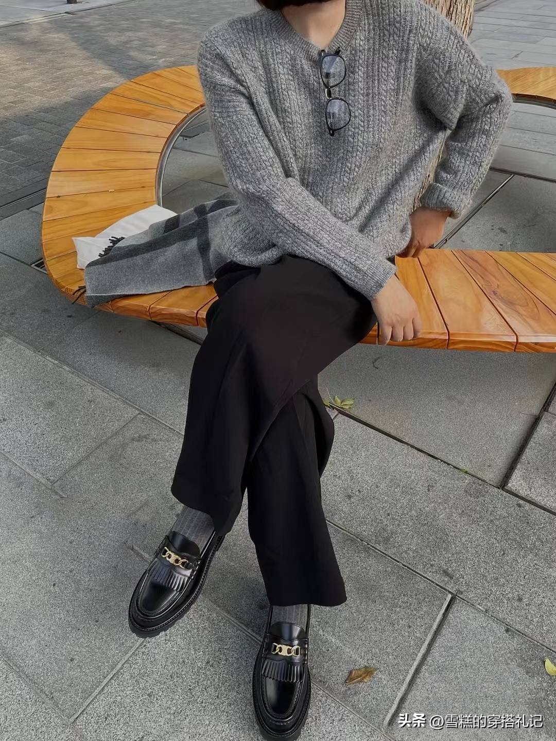 乐福鞋2023最新款亮皮靴子,冬季不想穿靴子乐福鞋百搭