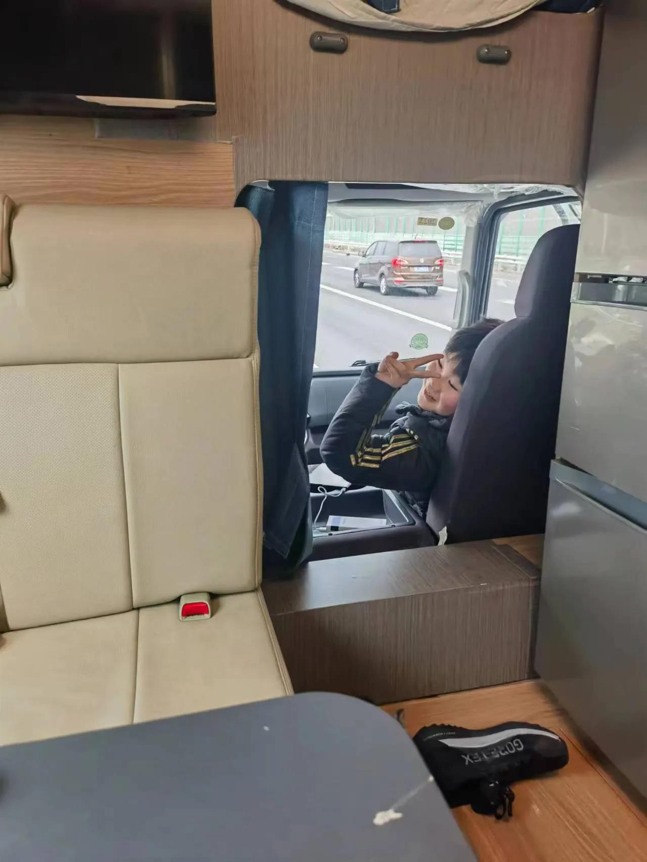 大胖小胖自驾游,房车自驾旅行三日游