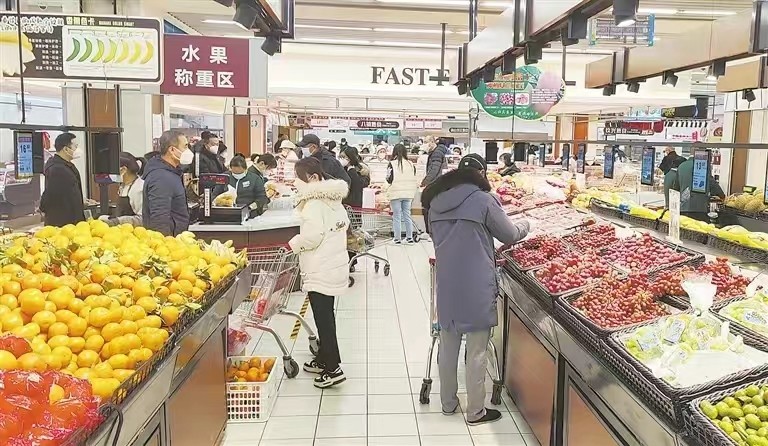 14亿人“花不过”3亿，中美消费水平差在哪？其实这次我们没有输