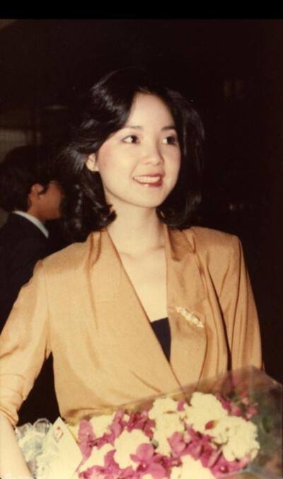 圆脸女明星变美思路,圆脸塌鼻女生变美技巧