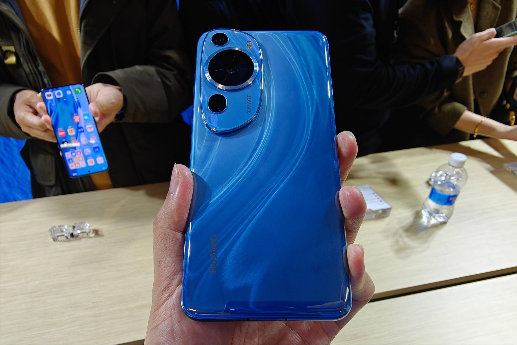 oppofindx6pro和荣耀magic5至臻版参数,oppofindx6pro和荣耀magic5至臻版性能