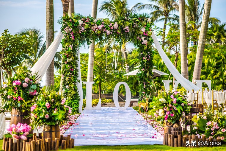 户外低成本婚礼现场布置,户外简单婚礼场地设计