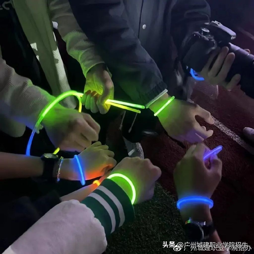 @城建青年，你的相册密码已被破解