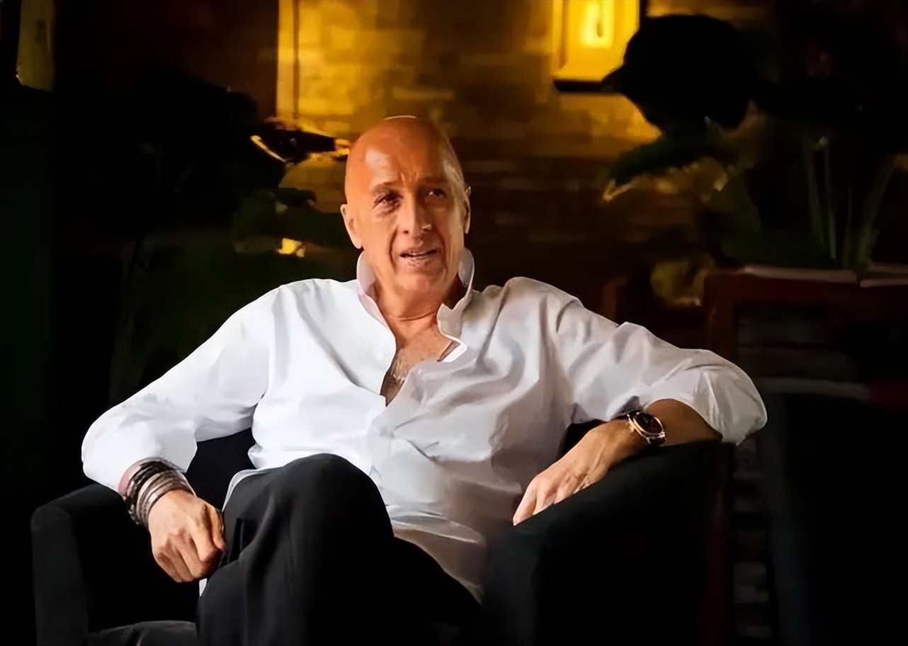 犹太商人拒绝美籍，携百亿加入中国籍，被人说成疯子，坚称不后悔