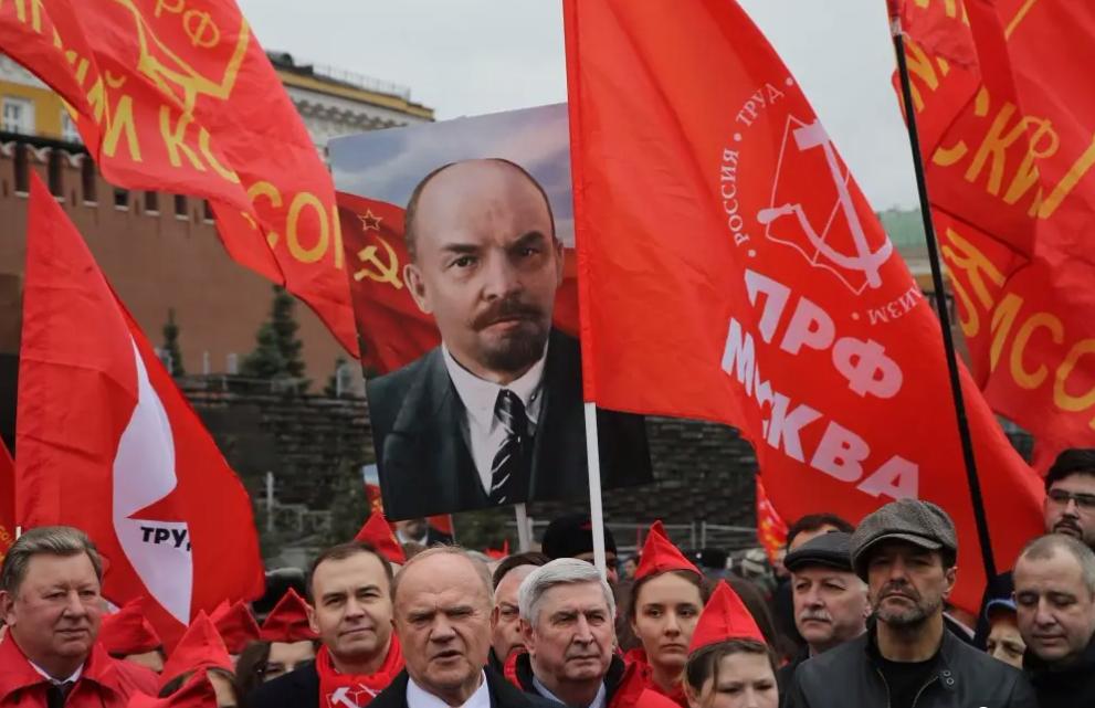 久加诺夫：叶利钦忌惮的对手，竞选俄国总统常年老二，很赞赏中国