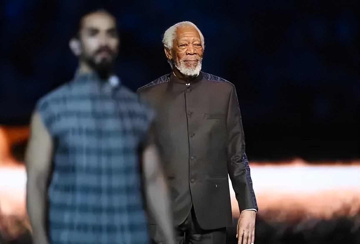 卡塔尔世界杯开幕式经典回顾,卡塔尔世界杯开幕式经典瞬间