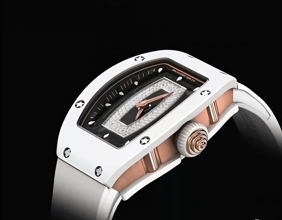 生活过得去头顶带点绿下一句,生活过得去头上带绿的句子