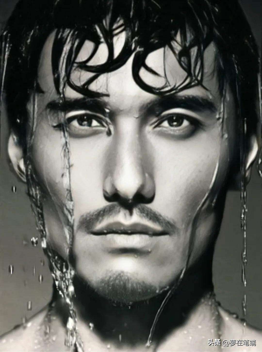 为何多人说身高189的胡兵一颦一笑尽显媚骨，甚至有人叫他胡媚娘