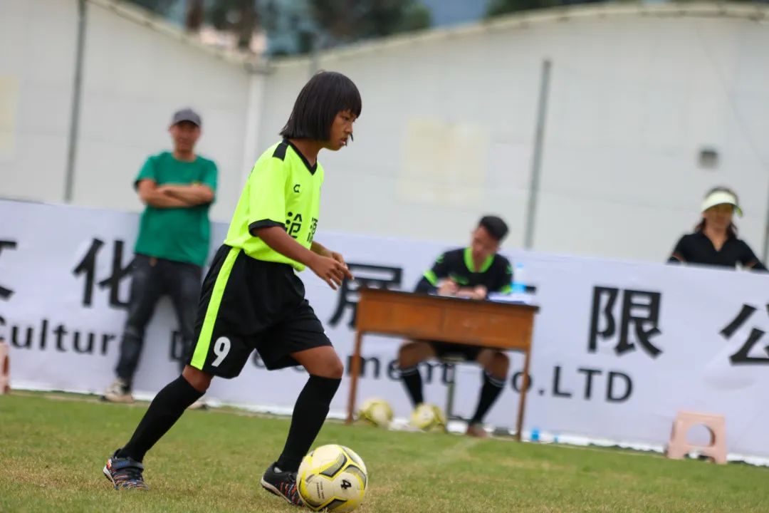 佤山小足球队,佤山少年足球队