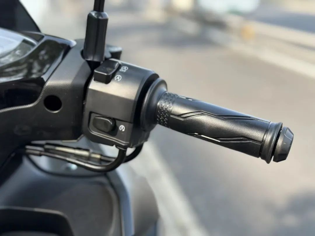 雅马哈aerosportsx换侧包围,雅马哈aerosports试驾