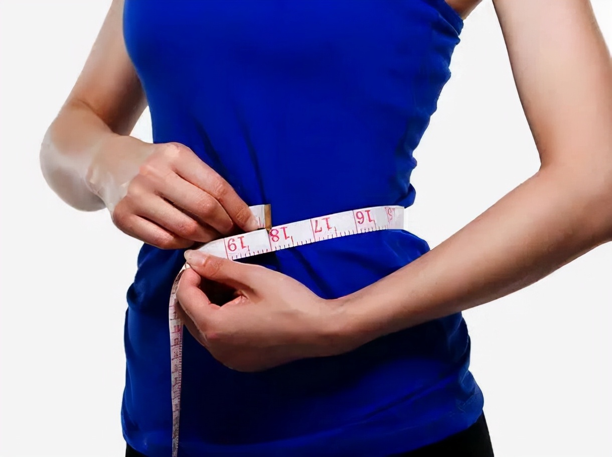 身材整体腰围严重超标怎么回事,体质指数和腰围都超标怎样评价