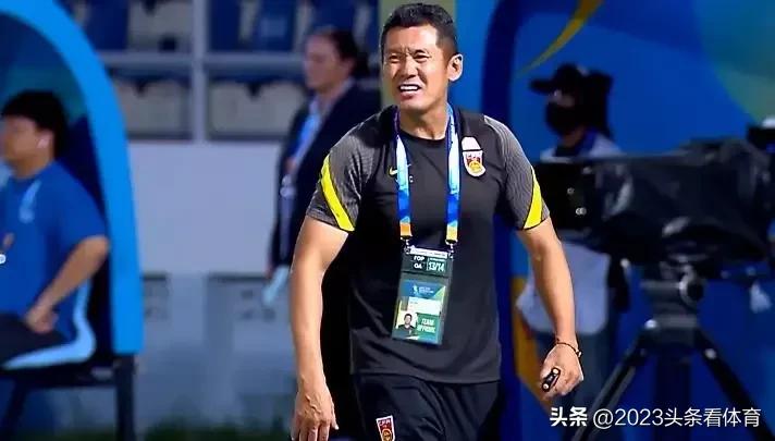 董路怒批足协完整视频,杨晨李玮峰董路做的节目