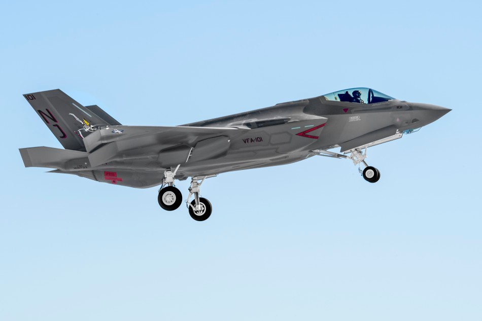 针对台海有事?日本买隐身舰载机,依托航母和冲绳陆地机场部署