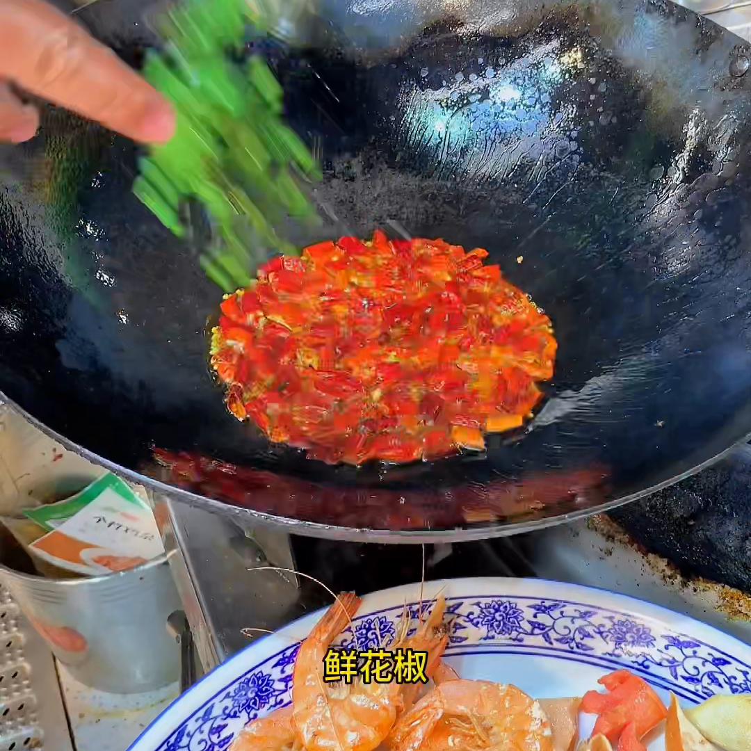 麻辣海鲜锅做法大全,麻辣海鲜大杂烩一锅炖的做法