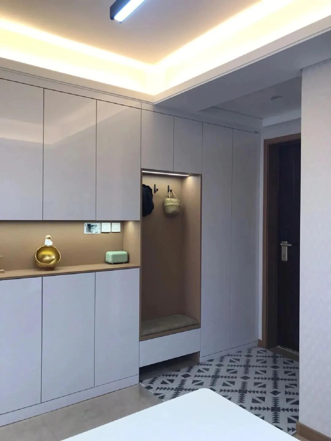 进门玄关带鞋柜,窄玄关鞋柜设计