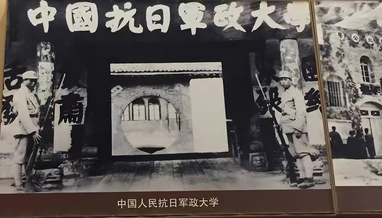 蒋介石一生中唯一一次到延安，看了毛*东泽**的窑洞，大呼后悔