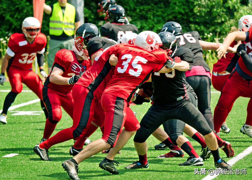 中学生喜欢看球赛,中学生看足球赛