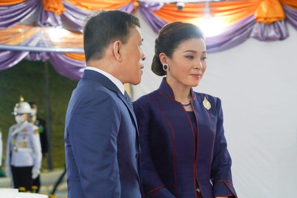 泰国王后穿运动装,泰国王后穿便装