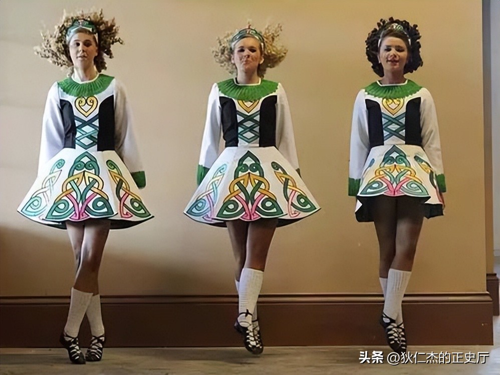 爱尔兰穷人和富人都爱穿斗篷，英国人为何“看不惯”？