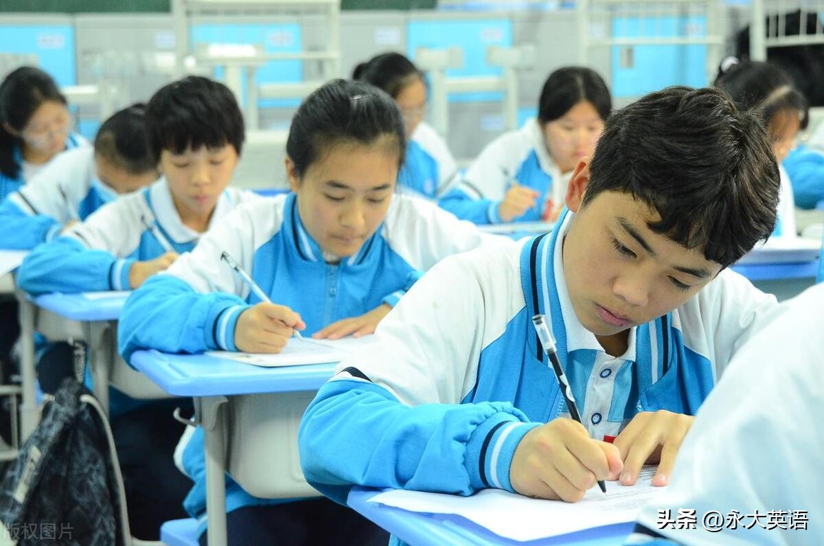 高中英语智慧课堂教学模式的探讨,新课改下高中英语教学的典型做法