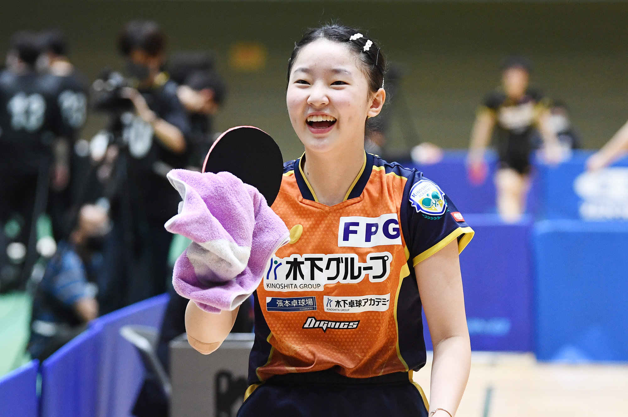 张本智和日锦赛夺冠早田希娜,国乒5连胜伊藤美诚4连胜张本智和