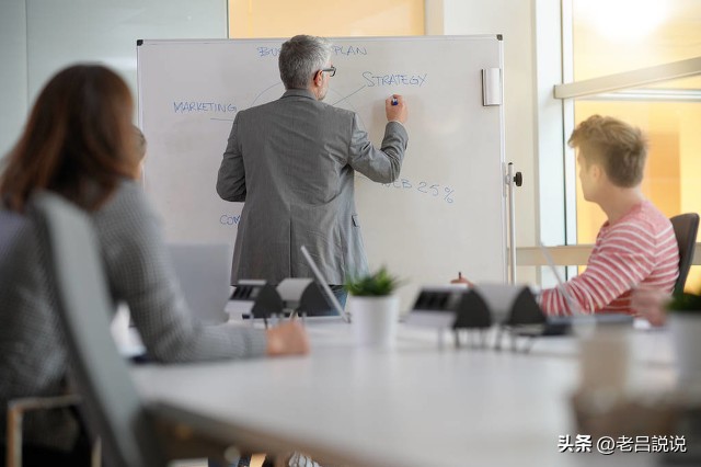 文科生就业前景好收入高的专业,文科专业薪酬最高的