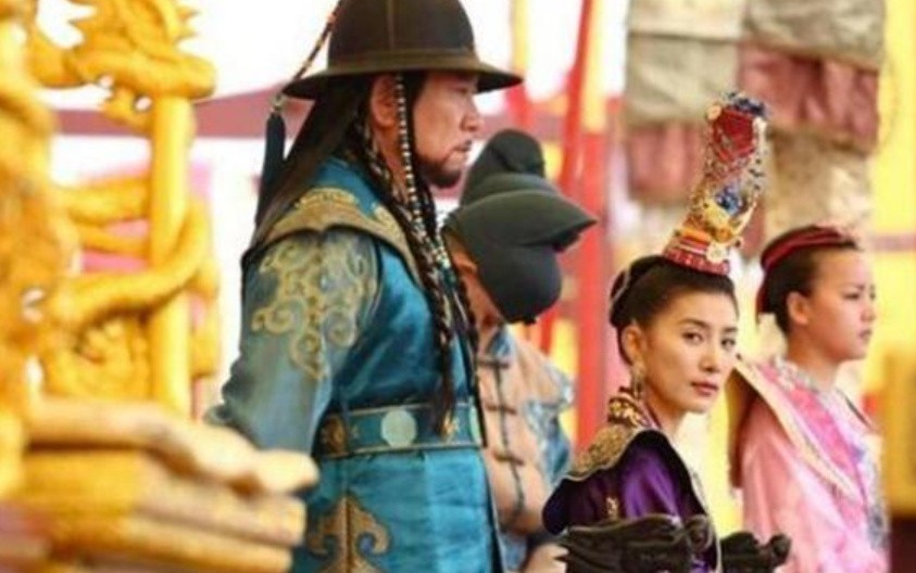 他是中国历史上第一个外国太监，爱人被献给皇帝，他自愿入宫为奴