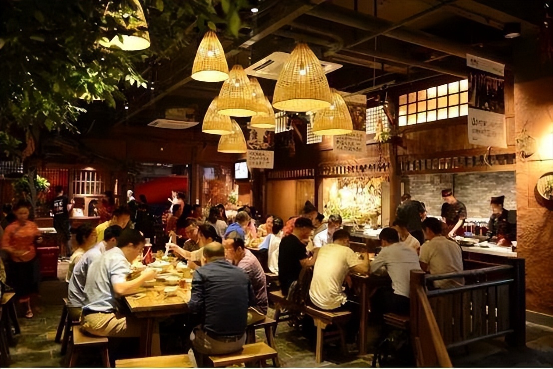 老板开餐饮店的利润,餐饮老板真正能挣钱的玩法