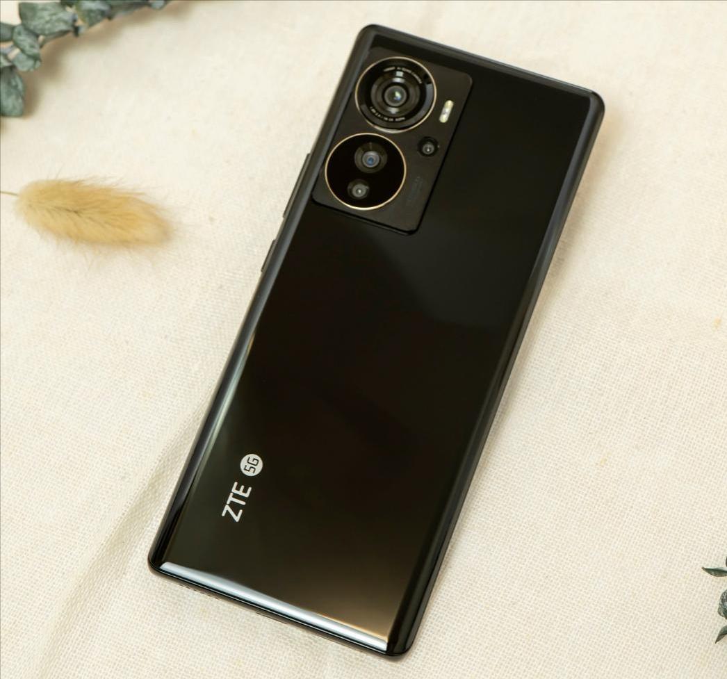 推荐4款1500元左右的手机,1500左右手机性价比高的手机推荐