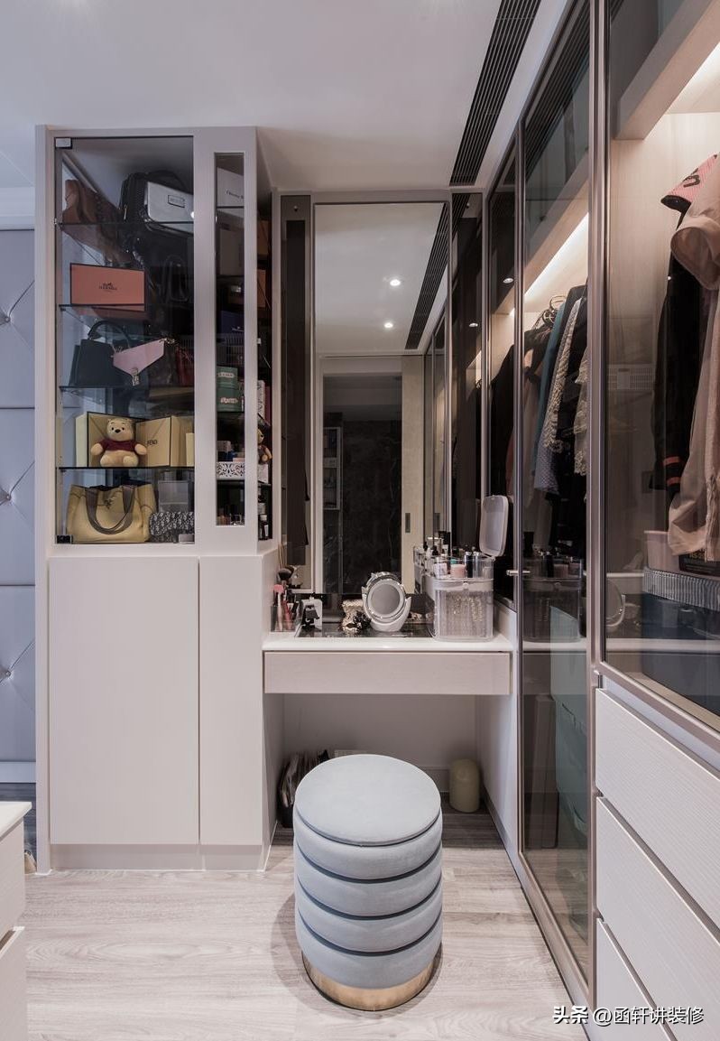 化妆台收纳省钱小技巧,化妆台的正确摆放方法