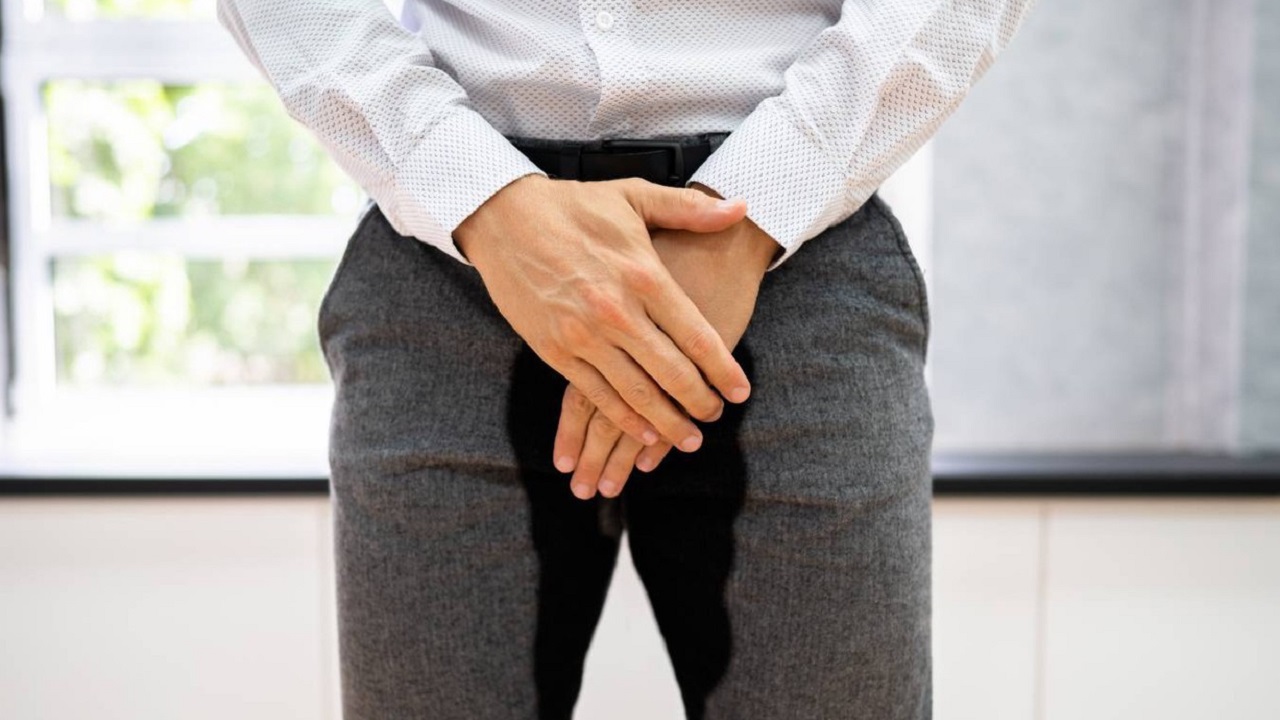 医生提醒：男性不想被前列腺炎“盯”上，这4件事别漏做