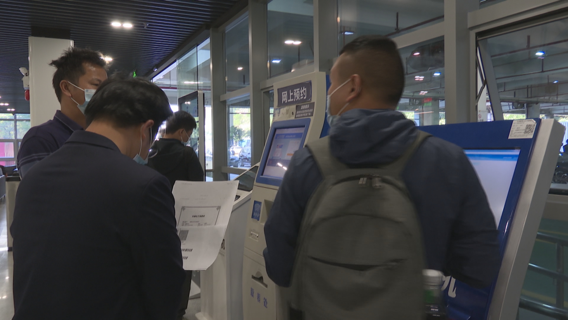 连续三次未年检的车辆如何处理,车辆逾期未年检多久达到报废标准