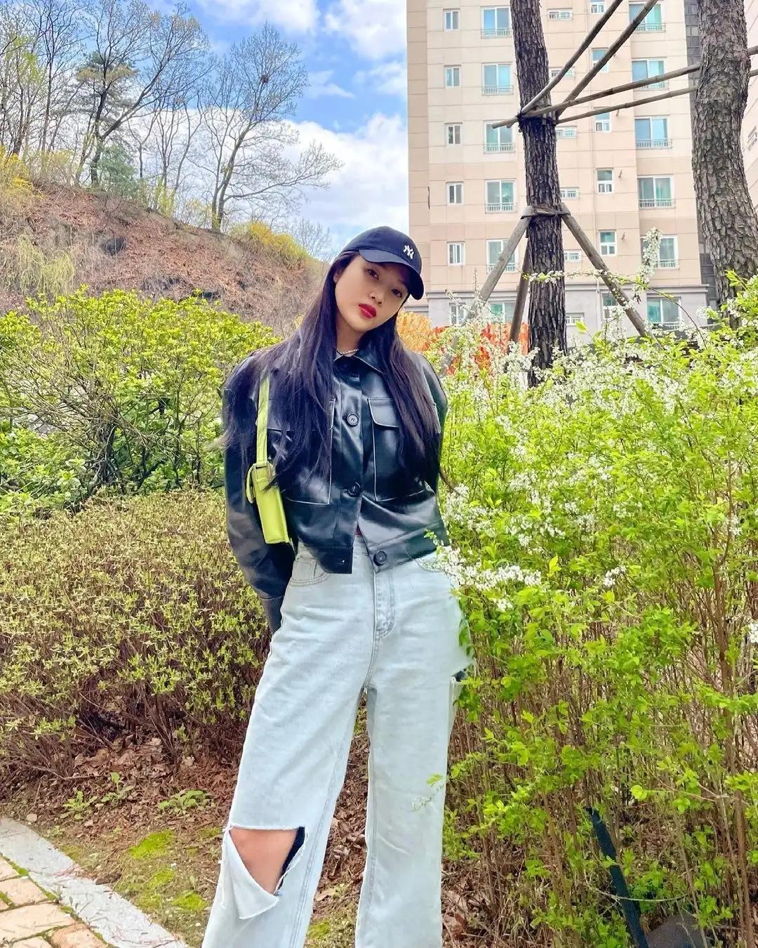 丹宁牛仔配色夏季穿搭,早春牛仔裤穿搭2020