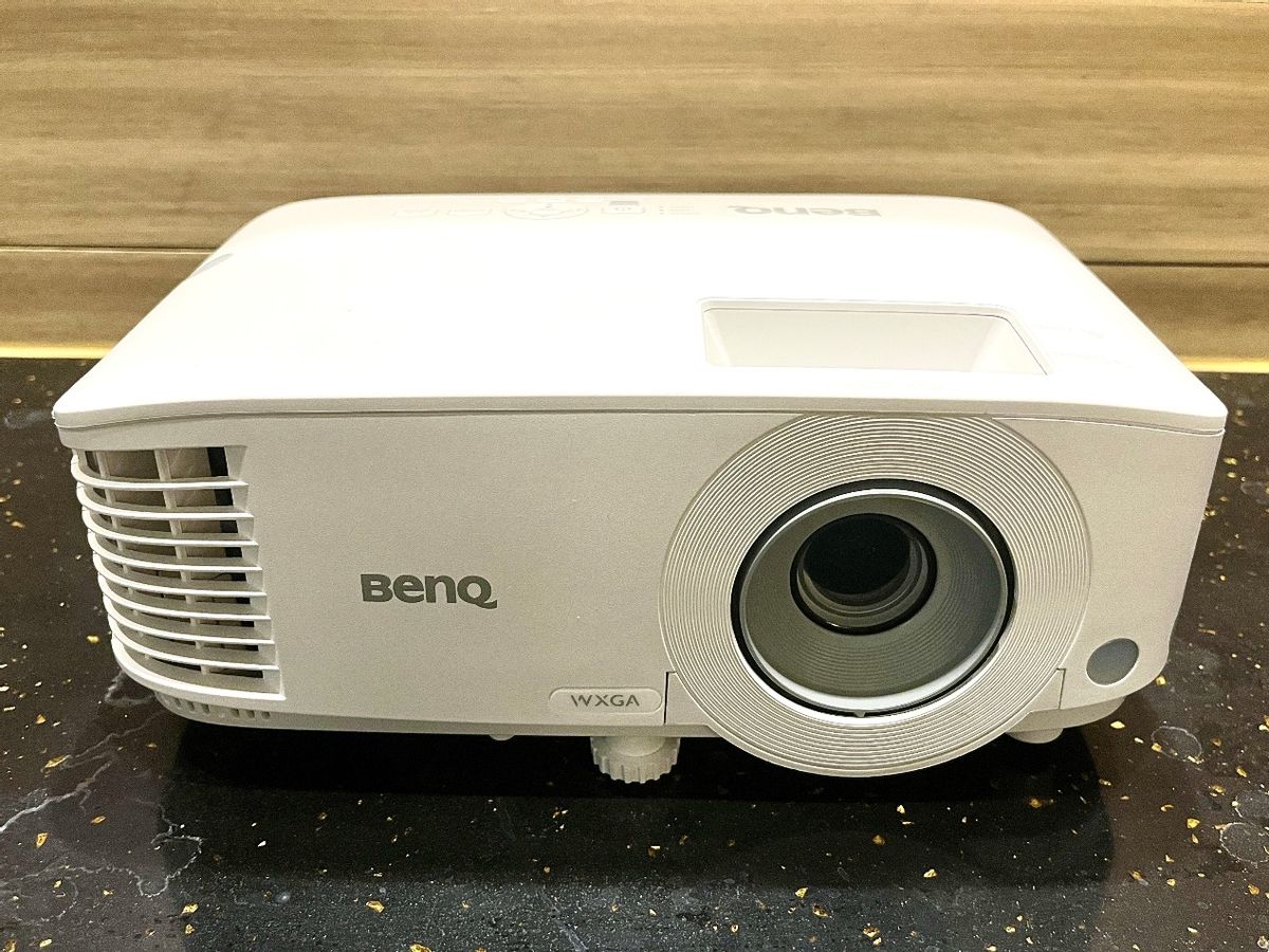 在家学习上课用投影仪,自己在家开培训班买哪款投影仪好