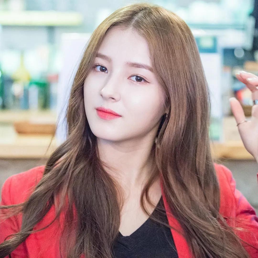 韩国爱豆被偷拍,韩国爱豆被曝出入非法娱乐场所