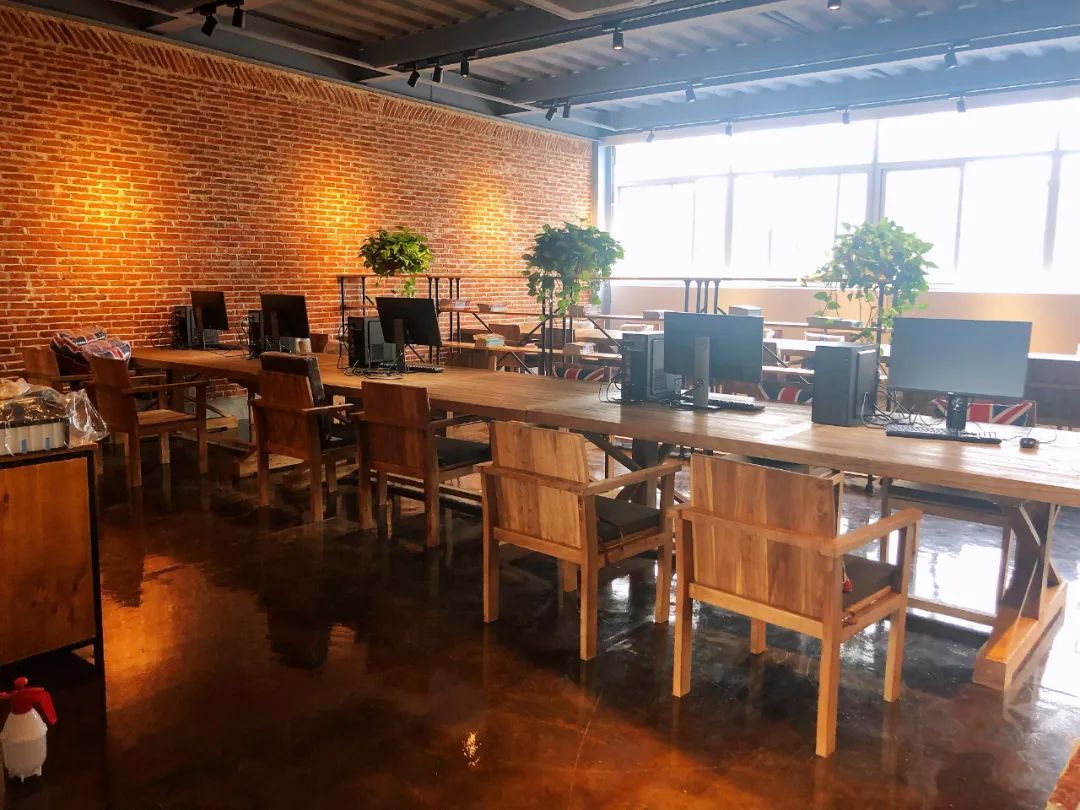 温州瓯海区鞋业招聘,桐乡市石门蕾蕾鞋业