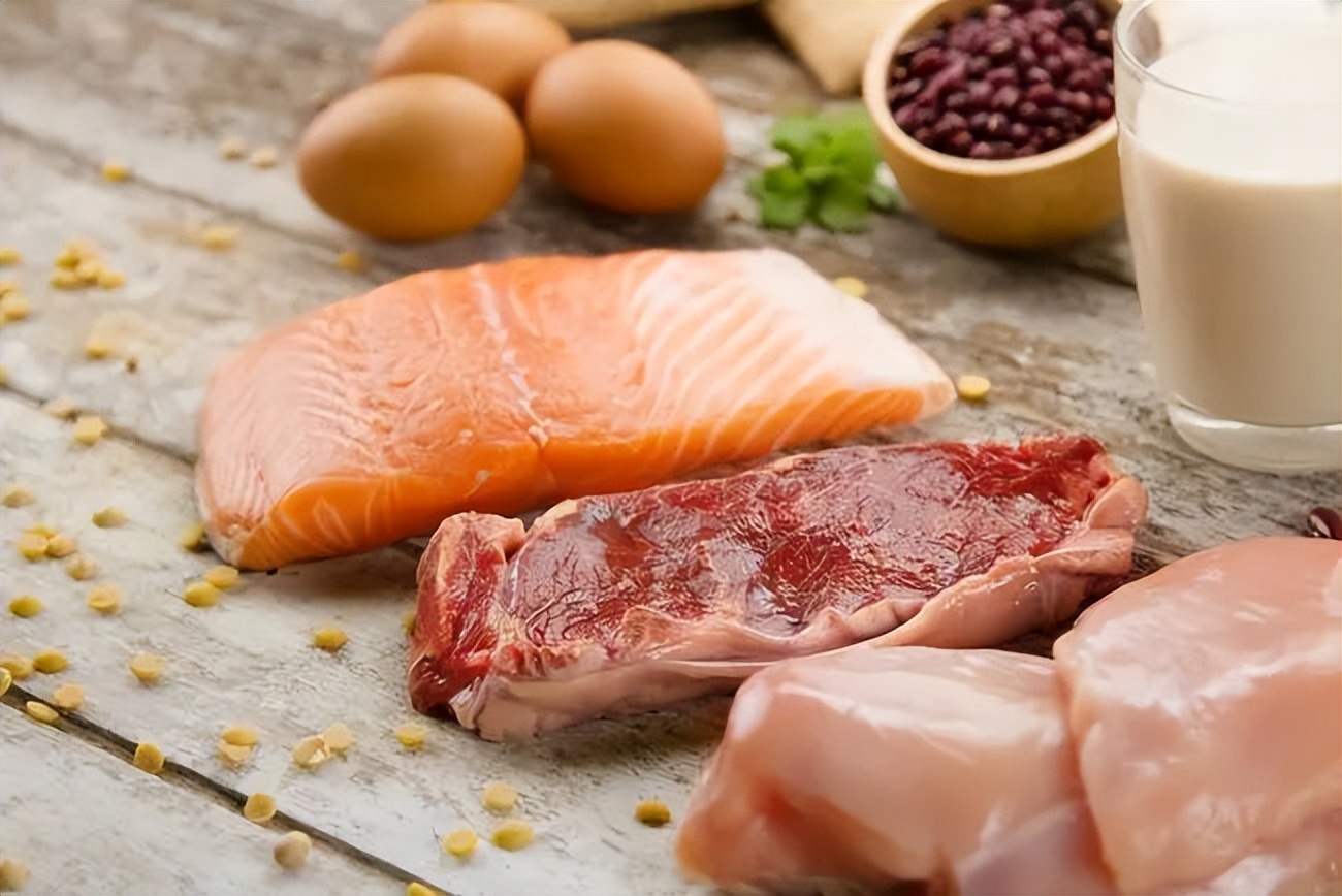 6月龄宝宝湿疹还吐奶怎么回事,婴幼儿感冒咳嗽吐奶怎么办