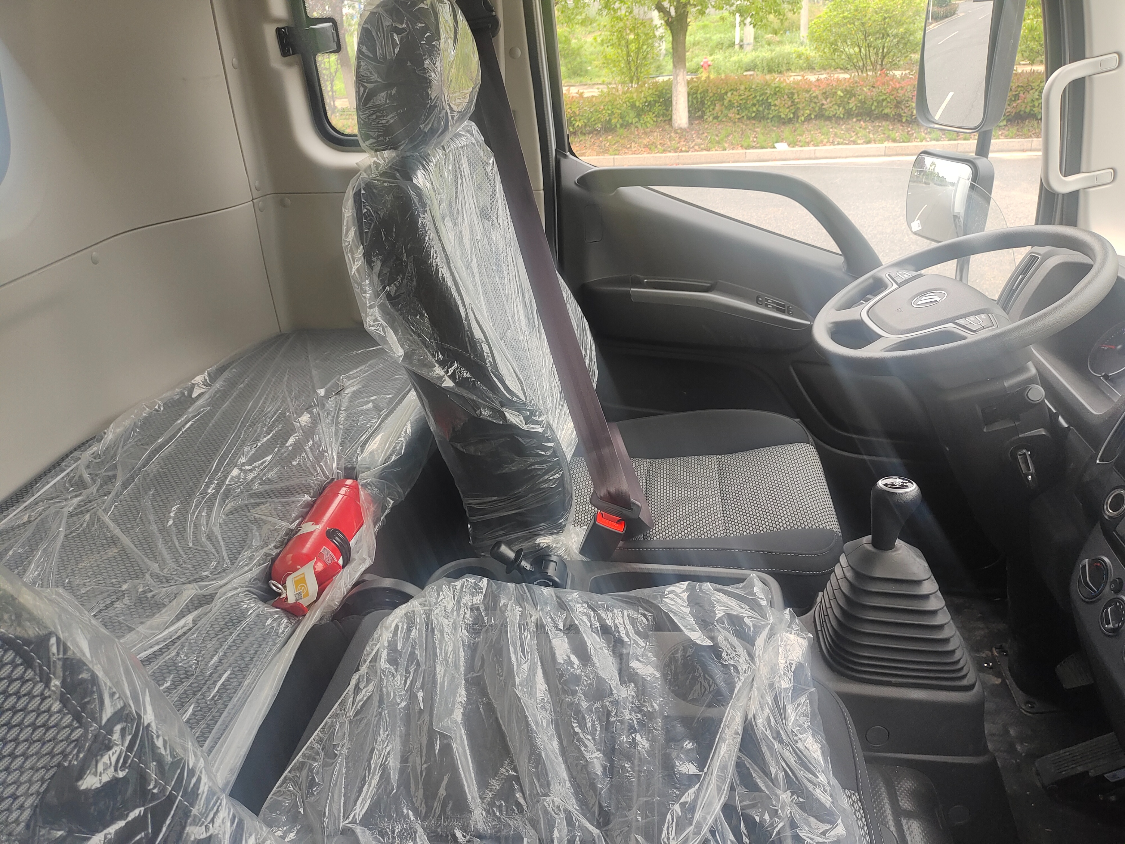 5米2黄牌冷藏车多少钱一辆,黄牌5.2米冷藏车