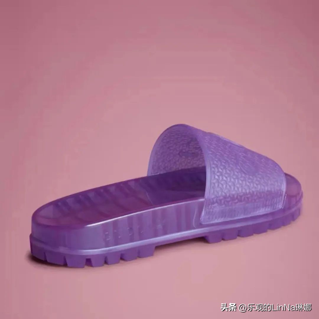 阿迪gucci联名水晶拖鞋穿搭,阿迪古驰联名拖鞋谁买了