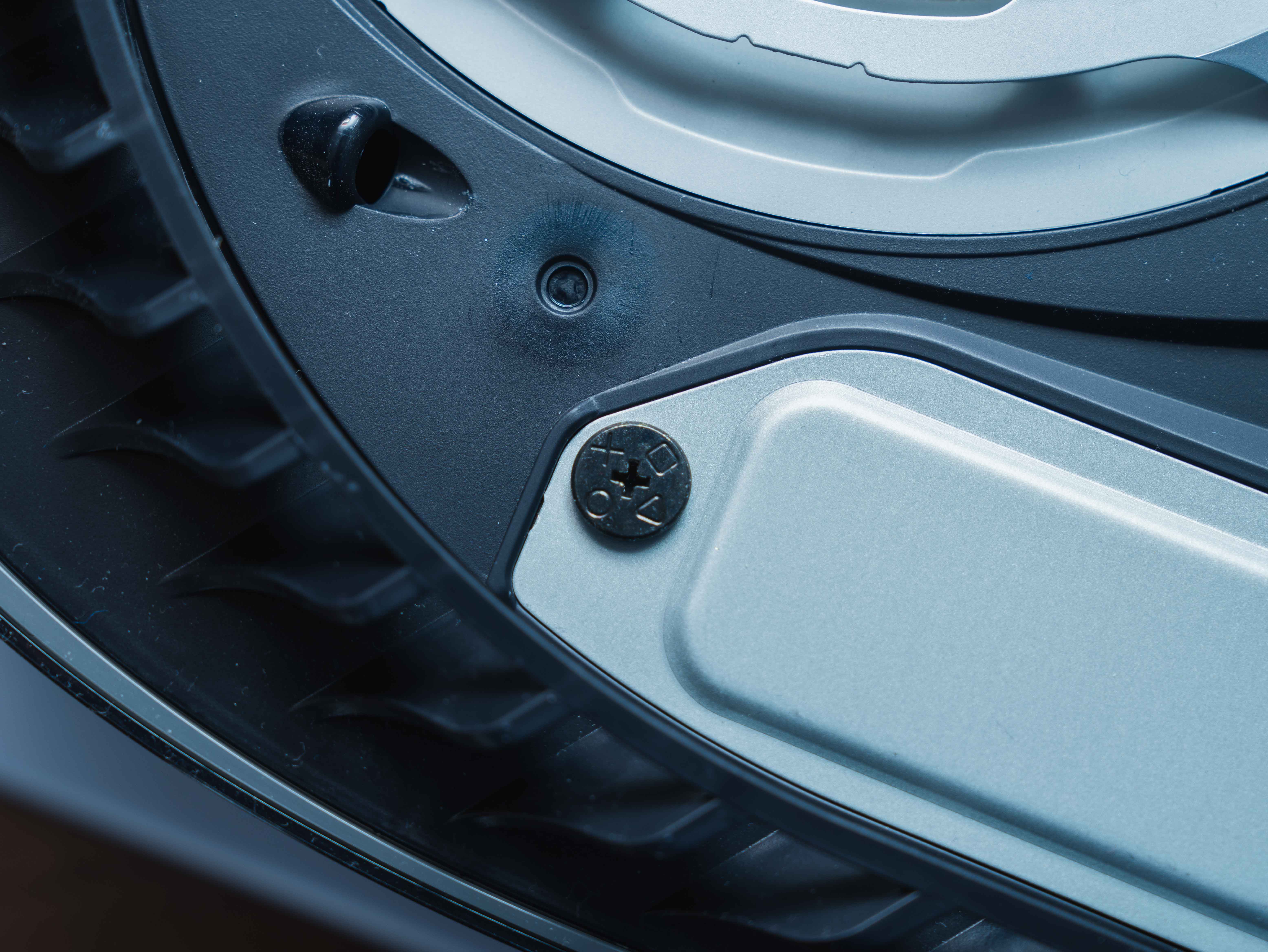 ps5新手入门会员购买建议,ps5周边配件推荐