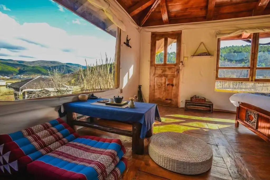 “小镇贵妇”成新宠:当年去北上广奋斗错了吗?