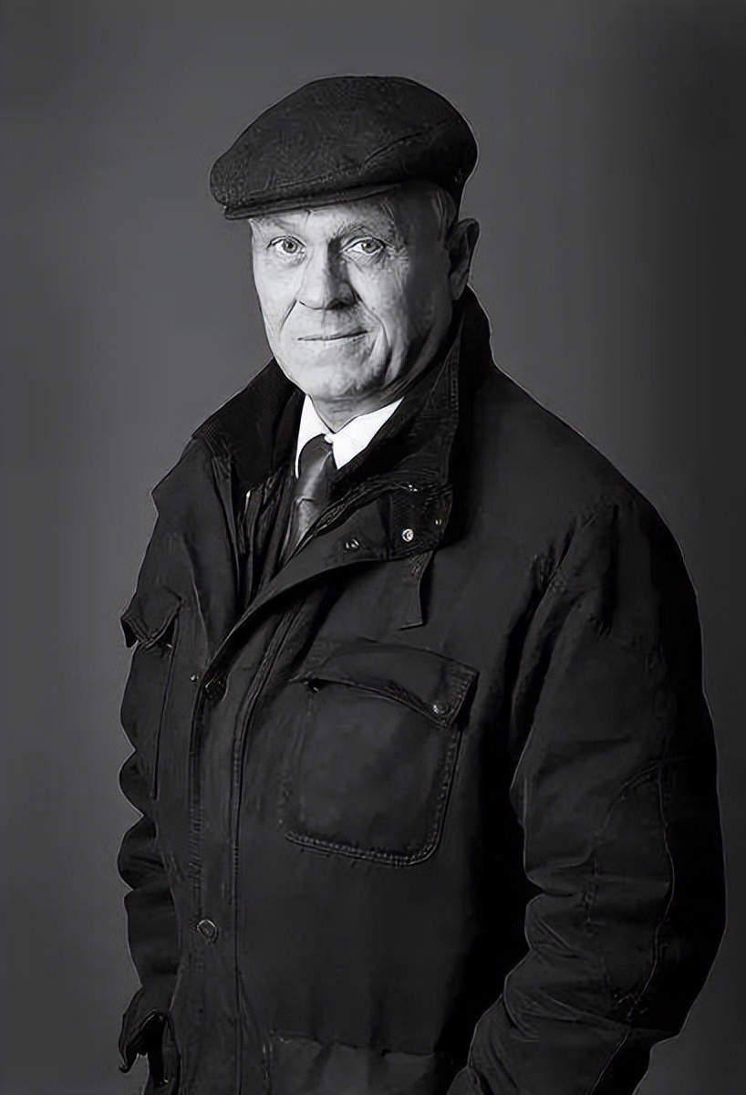 哪些年轻名人因新冠而死,2022年逝去的14位名人