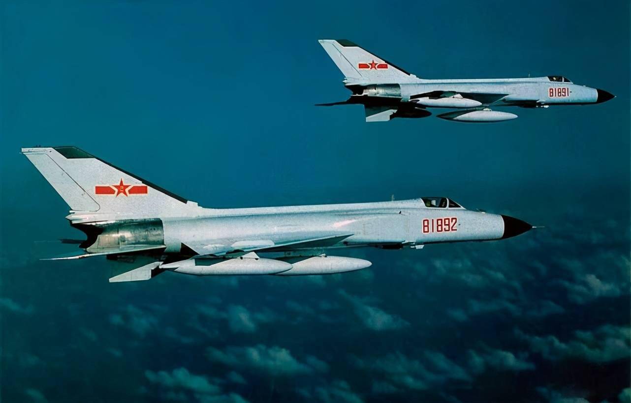 购买中国战机不想给钱?中方*债追**7次无果,这笔买卖到底是赔是赚