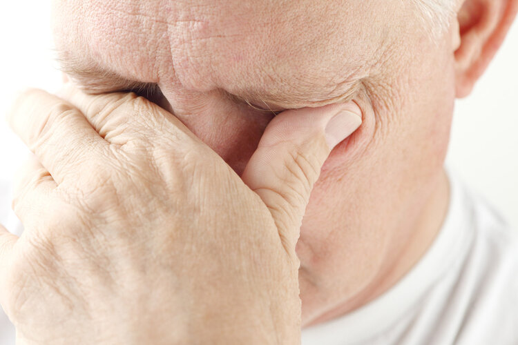 风水学讲右眼上眼皮跳是怎么回事,为什么许多人说左眼跳财右眼跳灾