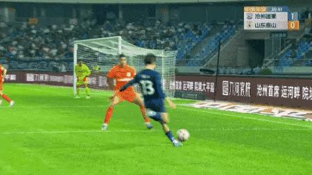 1:1，单场两次争议判罚，山东泰山四轮不胜，老牌劲旅真要保级吗