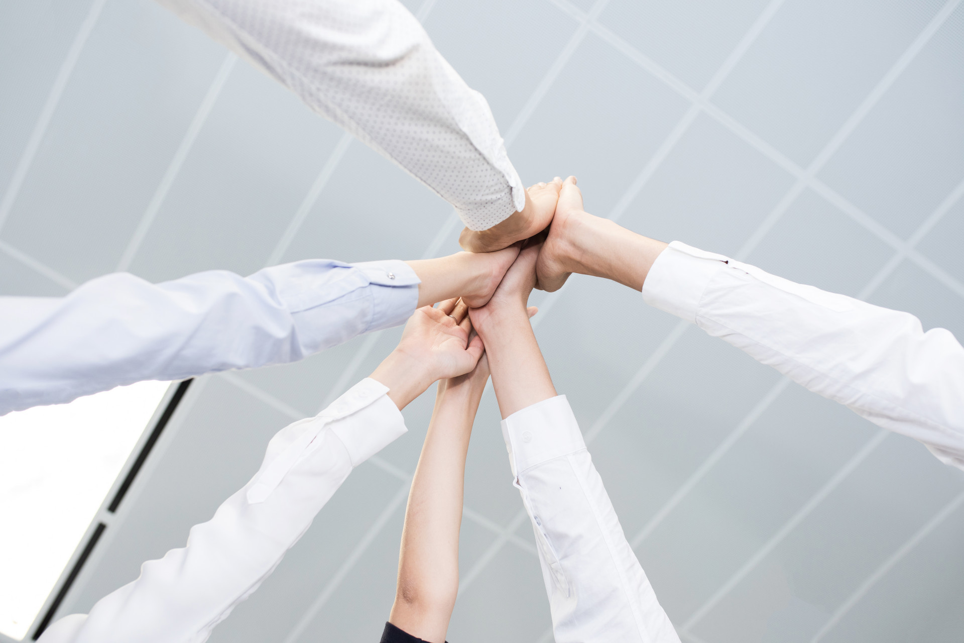 摆摊卖鸡排利润如何,温州老板靠卖鸡排年入70亿加盟